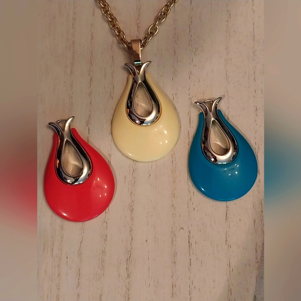 Colorful Sarah Coventry Vintage 3 Changeable Drop Pendant / Necklace